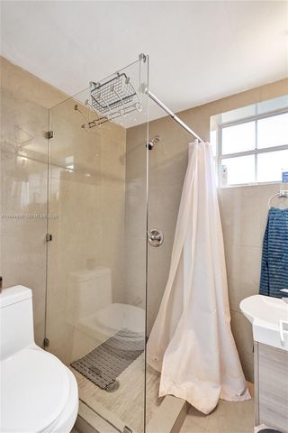 7544 Adventure Ave, North Bay Village, FL 33141