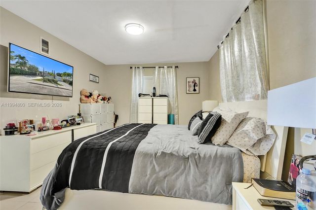 7544 Adventure Ave, North Bay Village, FL 33141