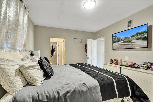 7544 Adventure Ave, North Bay Village, FL 33141