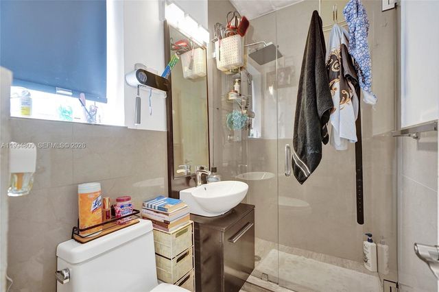 7544 Adventure Ave, North Bay Village, FL 33141