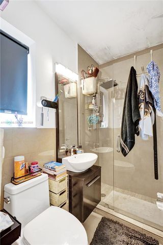 7544 Adventure Ave, North Bay Village, FL 33141