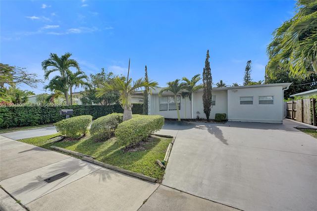 7544 Adventure Ave, North Bay Village, FL 33141