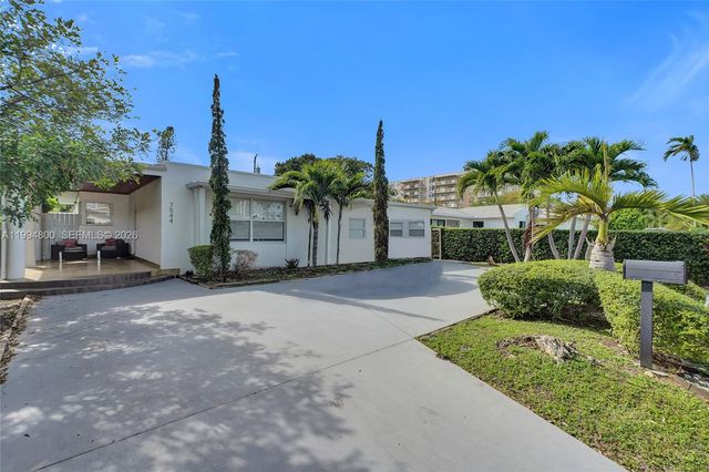 7544 Adventure Ave, North Bay Village, FL 33141