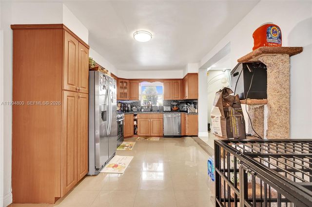 7544 Adventure Ave, North Bay Village, FL 33141