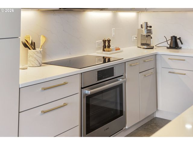 1314 Nw IRVING St 505, Portland, OR 97209
