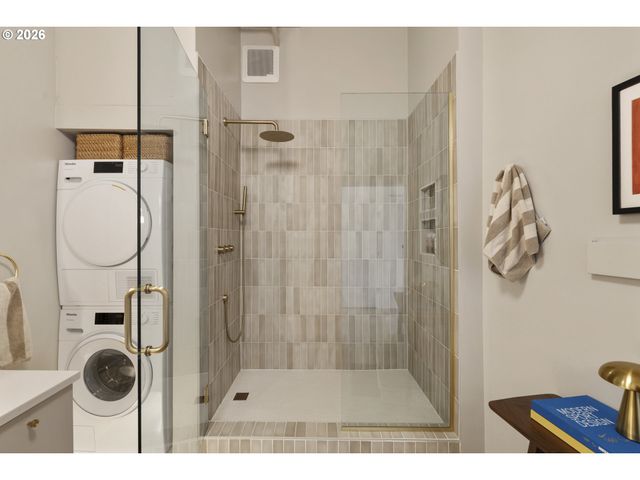 1314 Nw IRVING St 505, Portland, OR 97209