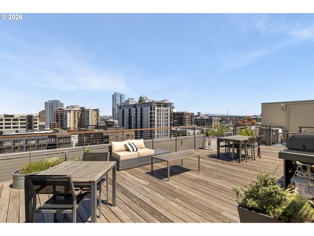1314 Nw IRVING St 505, Portland, OR 97209