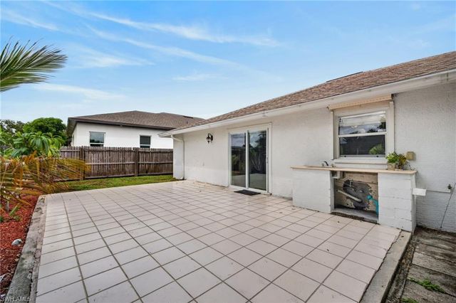 2940 Dunbar AVE, Fort Myers, FL 33916