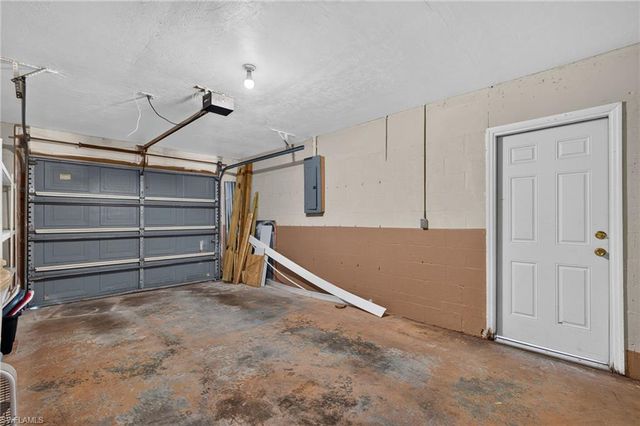 2940 Dunbar AVE, Fort Myers, FL 33916