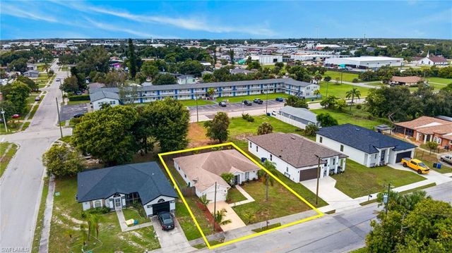 2940 Dunbar AVE, Fort Myers, FL 33916