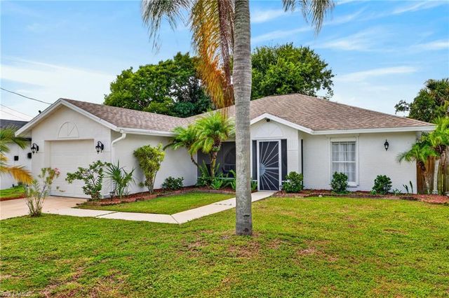 2940 Dunbar AVE, Fort Myers, FL 33916