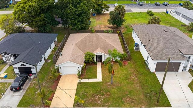 2940 Dunbar AVE, Fort Myers, FL 33916