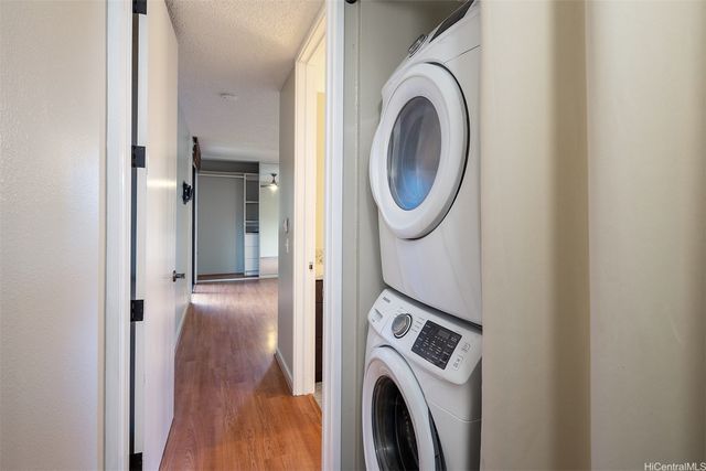 1015 Aoloa Place 406, Kailua, HI 96734