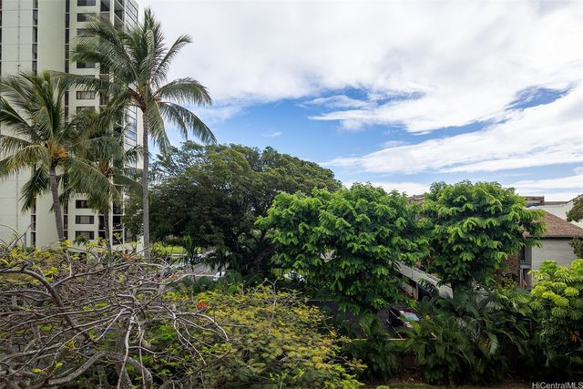 1015 Aoloa Place 406, Kailua, HI 96734