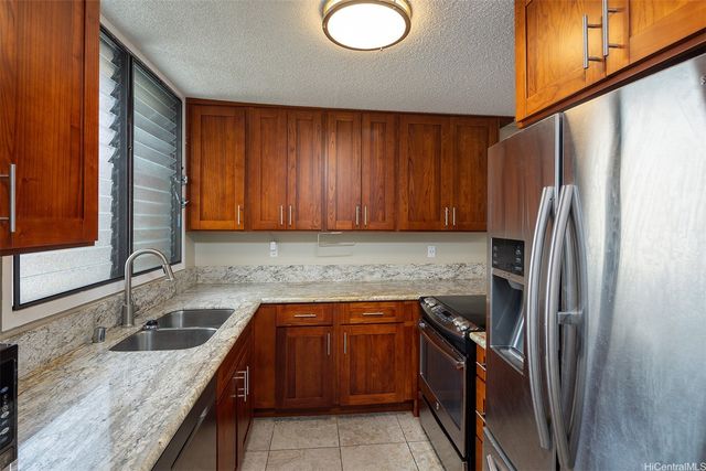 1015 Aoloa Place 406, Kailua, HI 96734