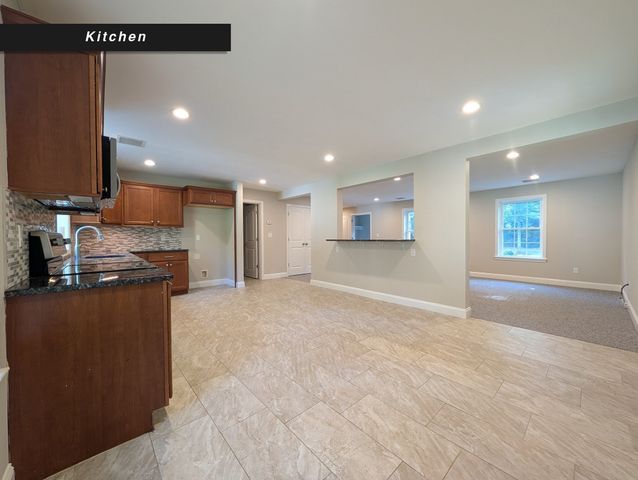 17 Deane St A, Wareham, MA 02571