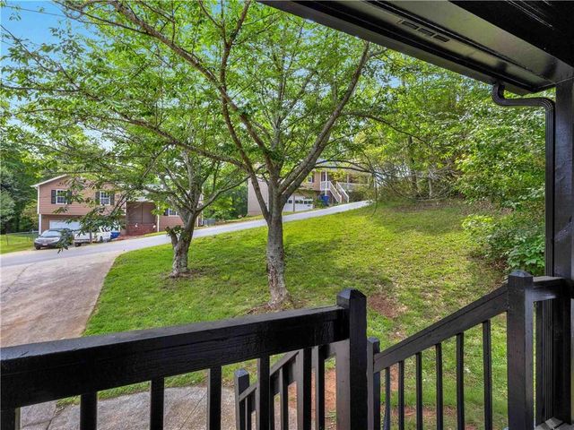 225 Hampton Drive, Dallas, GA 30132