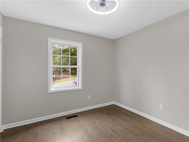 225 Hampton Drive, Dallas, GA 30132