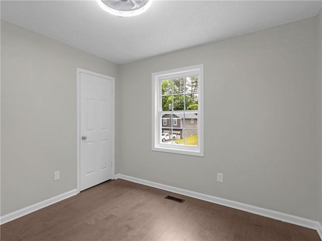 225 Hampton Drive, Dallas, GA 30132