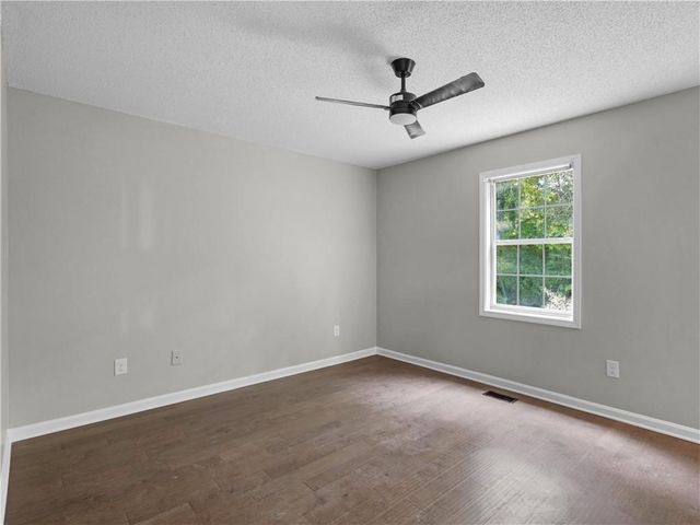 225 Hampton Drive, Dallas, GA 30132