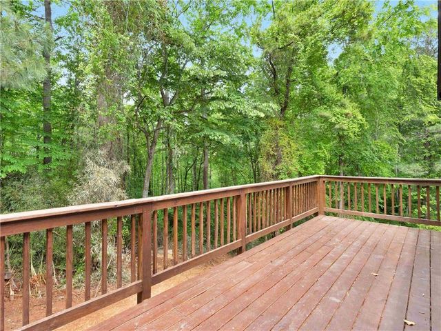 225 Hampton Drive, Dallas, GA 30132