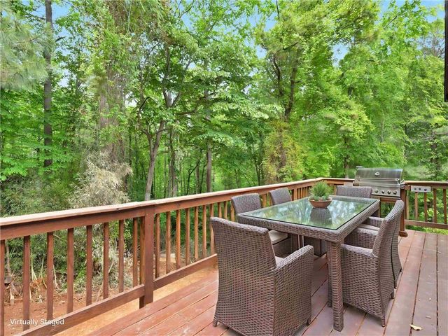 225 Hampton Drive, Dallas, GA 30132