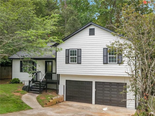 225 Hampton Drive, Dallas, GA 30132