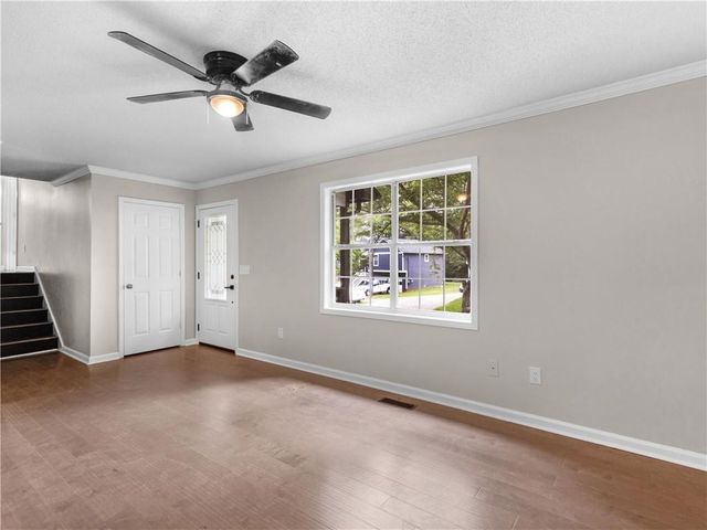 225 Hampton Drive, Dallas, GA 30132