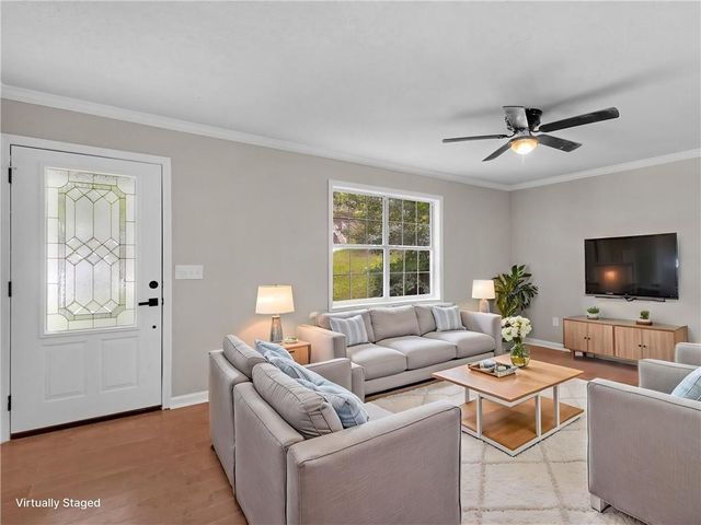 225 Hampton Drive, Dallas, GA 30132