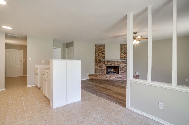 7805 Evening Star Drive, Fort Worth, TX 76133
