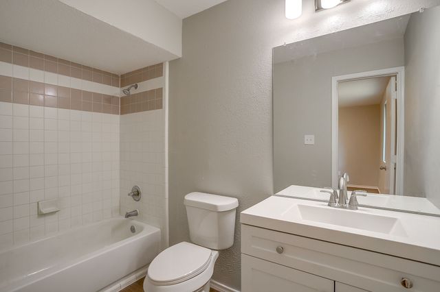 7805 Evening Star Drive, Fort Worth, TX 76133