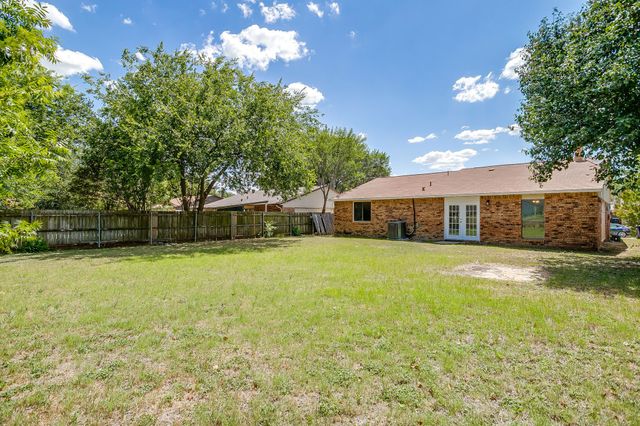 7805 Evening Star Drive, Fort Worth, TX 76133