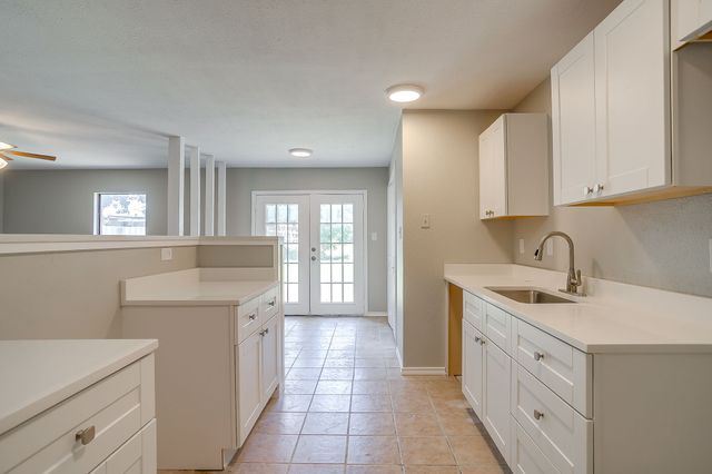 7805 Evening Star Drive, Fort Worth, TX 76133