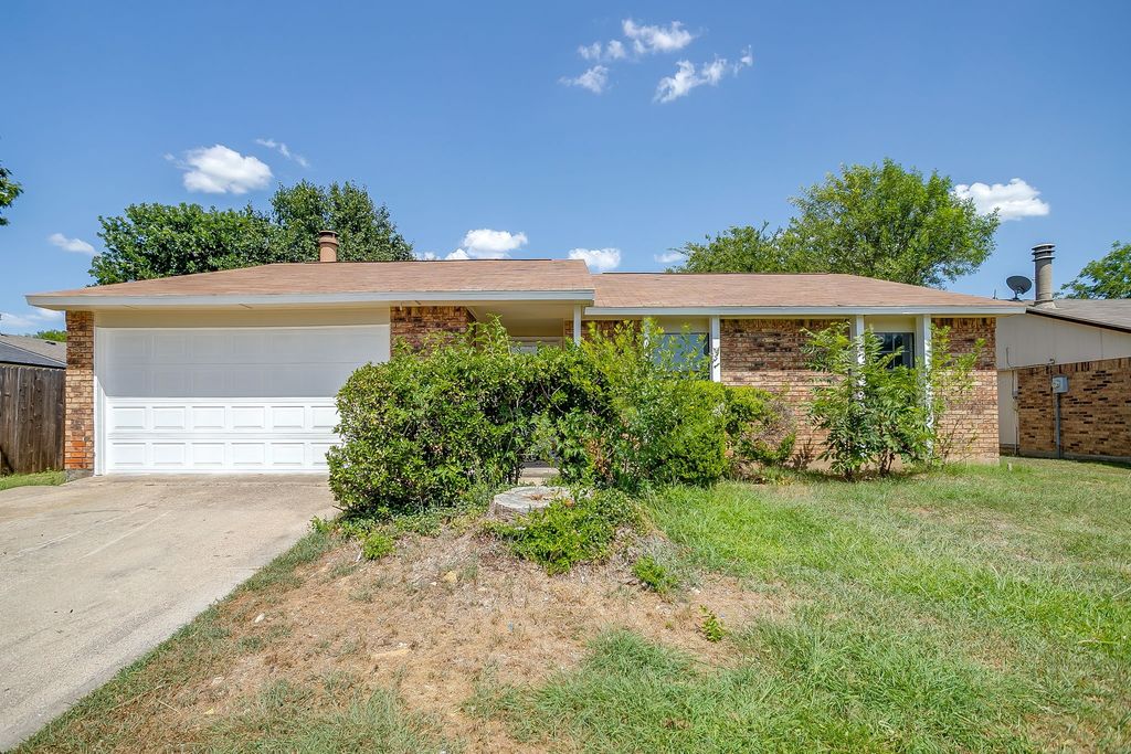 7805 Evening Star Drive, Fort Worth, TX 76133