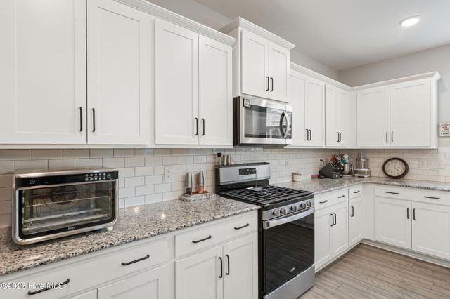 1005 Terraces Lane, Hampstead, NC 28443