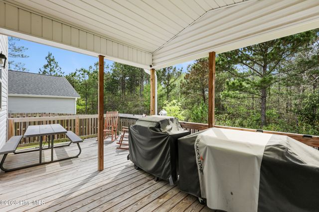 1005 Terraces Lane, Hampstead, NC 28443