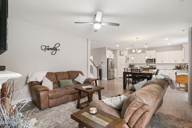 1005 Terraces Lane, Hampstead, NC 28443