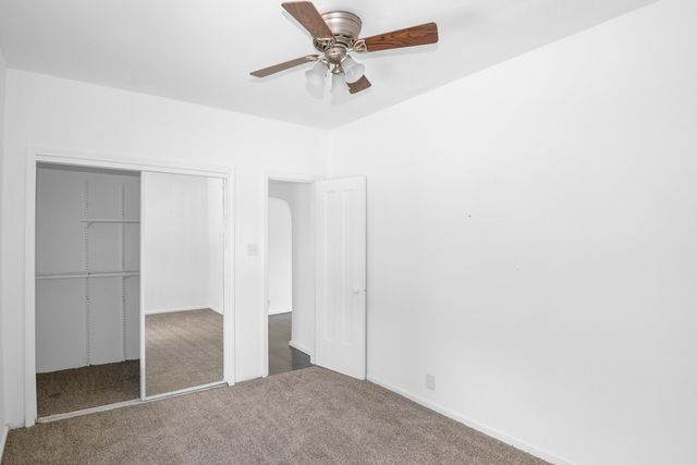 235 N ARDMORE Avenue, Villa Park, IL 60181