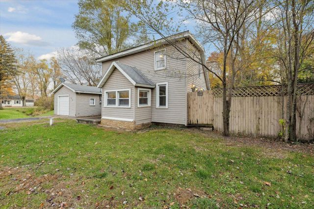 413 Seventh Street, Michigan Center, MI 49254