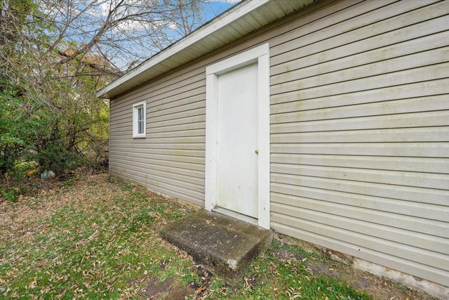 413 Seventh Street, Michigan Center, MI 49254