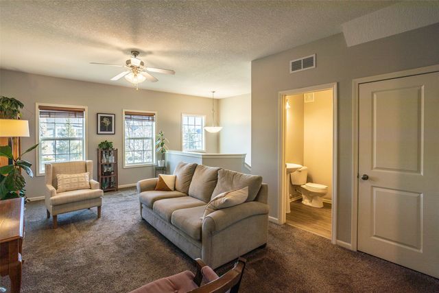 6875 Jack London Drive, Johnston, IA 50131