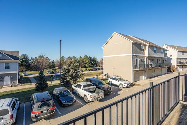 6875 Jack London Drive, Johnston, IA 50131