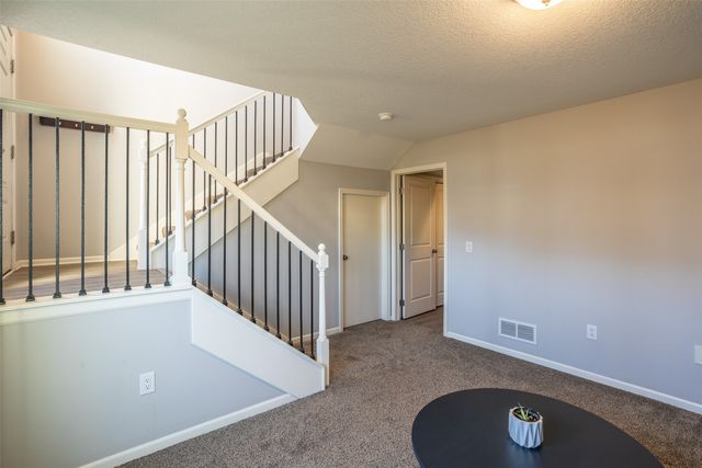 6875 Jack London Drive, Johnston, IA 50131