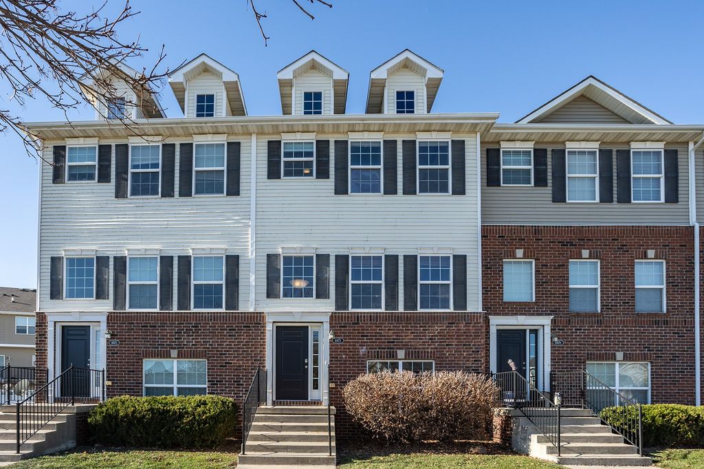 6875 Jack London Drive, Johnston, IA 50131