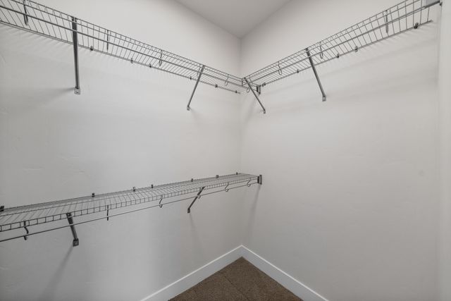 2695 NW 23rd 60, Redmond, OR 97756