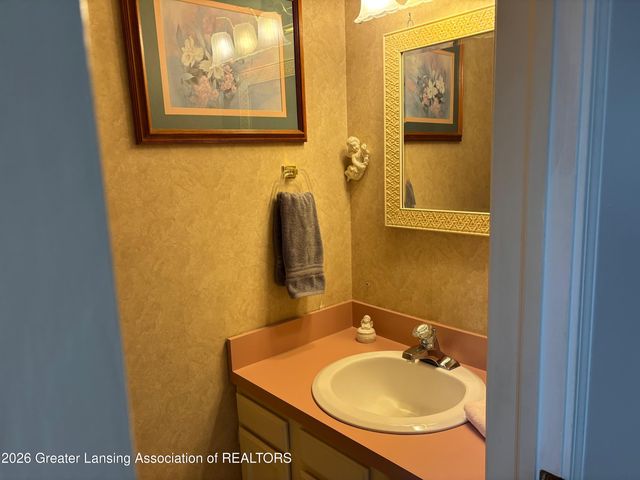 4360 Holt Road 9, Holt, MI 48842