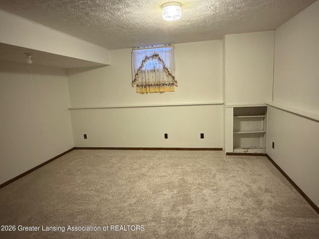 4360 Holt Road 9, Holt, MI 48842