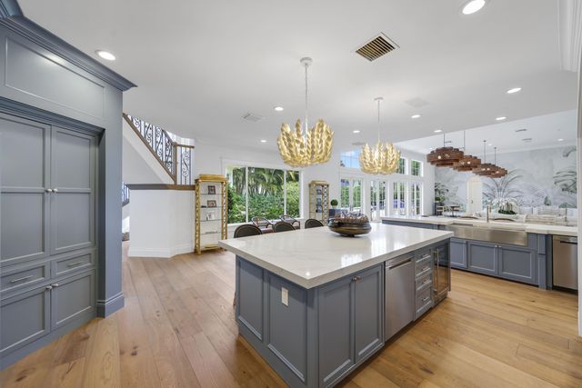 1019 Grand Court, Highland Beach, FL 33487