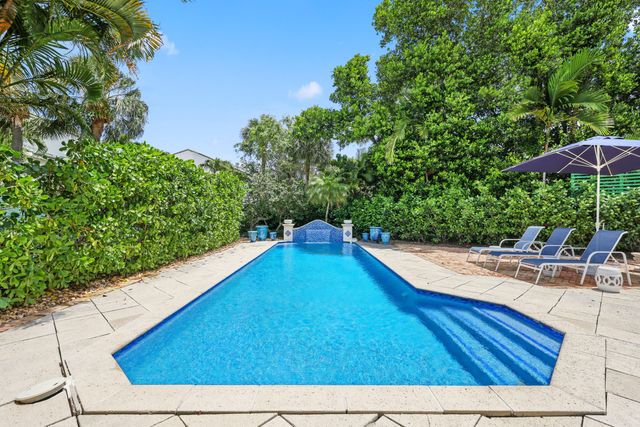 1019 Grand Court, Highland Beach, FL 33487