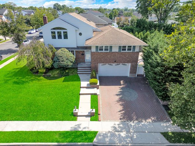 491 Boulevard Place, Garden City, NY 11530